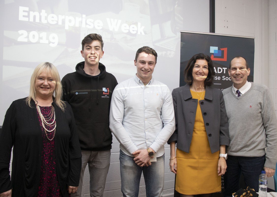 Dragon's Den winner Seán Kirwan with judges Professor Christel Tessier, from Université Grenoble Alpes, IUT2 , Professor William Hitchcock, Loras College, Dubuque, Lisa Cunningham, MD of Vogue Business Development, accompanied by Tiarnán Dunne, president of the Student Enterprise Society. Photography, Ger Holland.