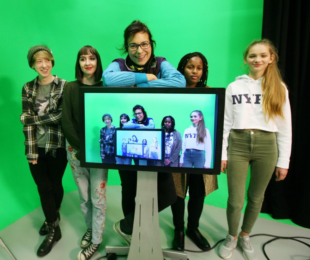 Stefanie Preissner (TV Producer and Writer) and participants of the 2016 YWIF&TV Masterclass