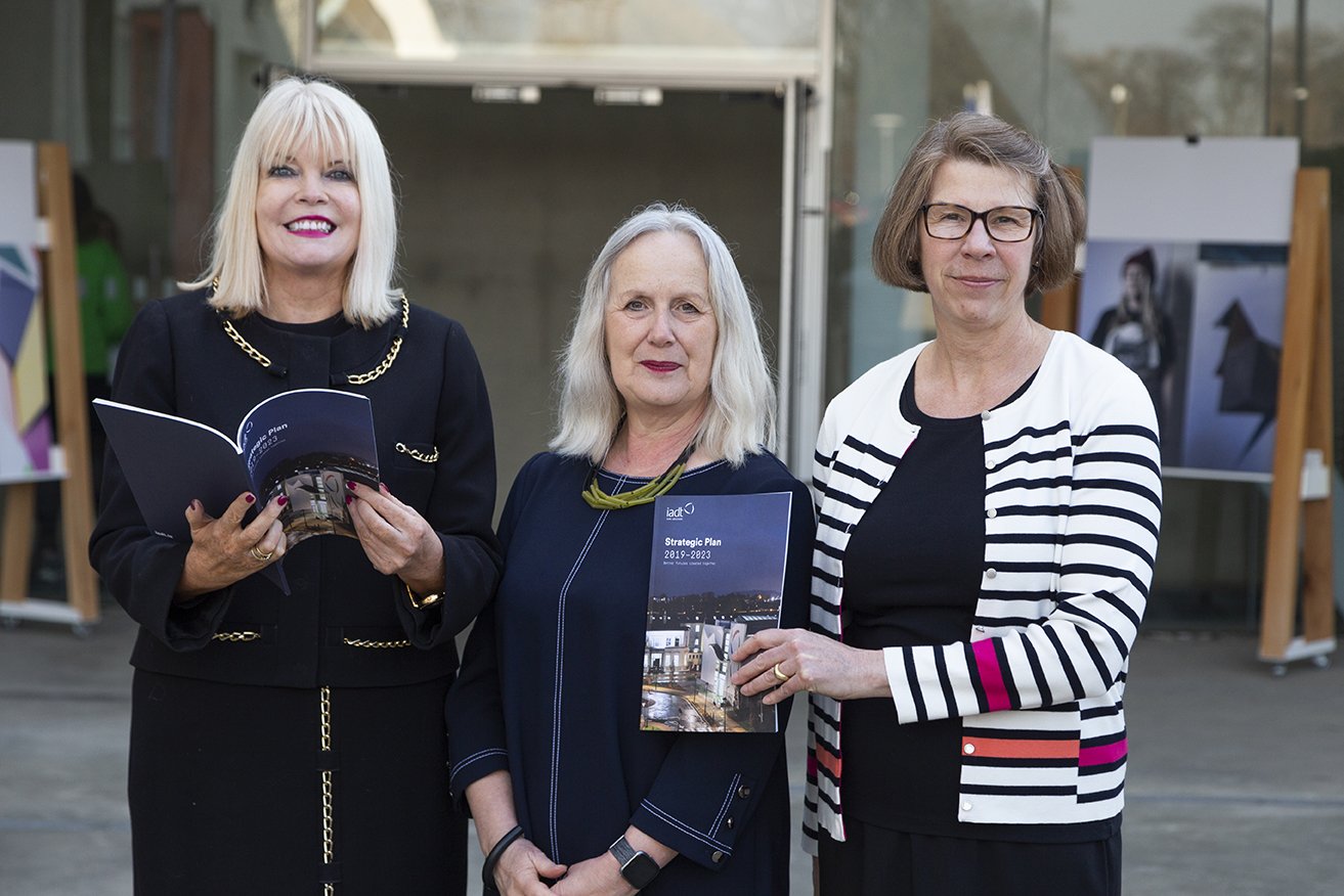 Minister Mitchell O'Connor, Dr. Annie Doona and Professor Lynne Buckerfield from George Brown College Toronto